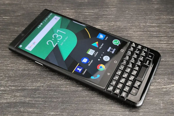 BlackBerry 5G smartphone with keyboard to arrive this year