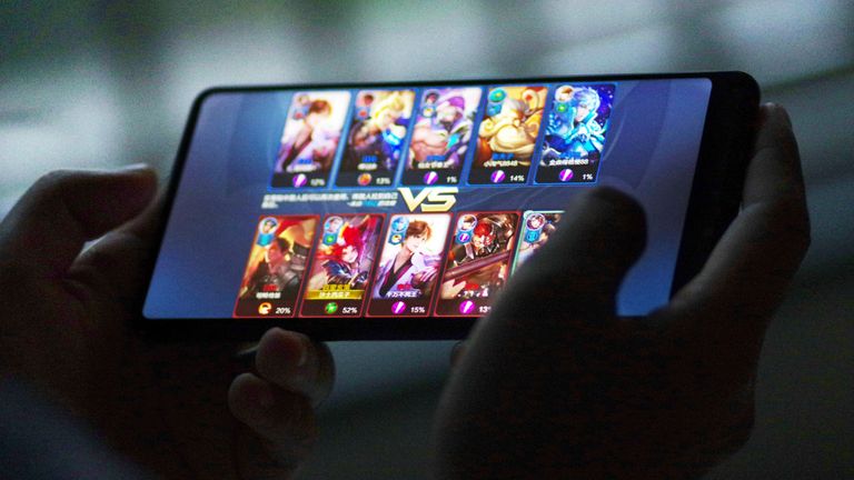 4 Reasons Playing Online Games on Mobile Is Now the Norm