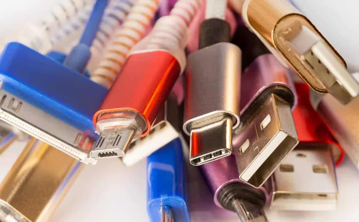 electronic chargers | 5 mistakes you make when charging your smartphone | The Paradise News