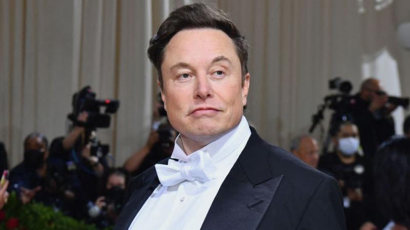Elon Musk evokes a potential bankruptcy of Twitter
