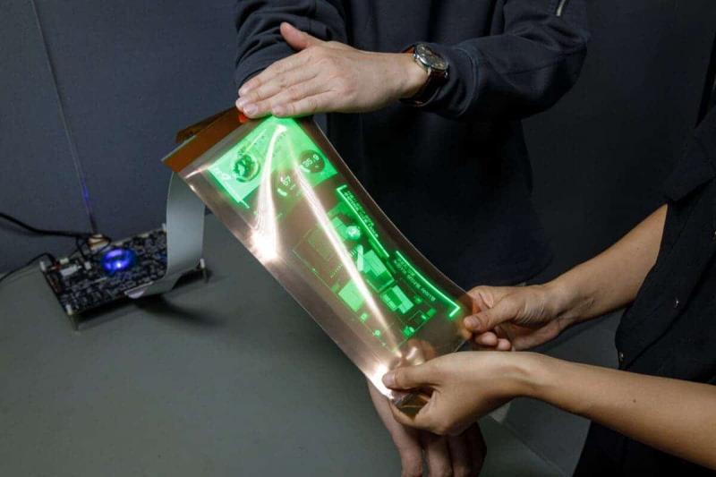 LG Display Showed The First Genuine 12″ Stretchable Display